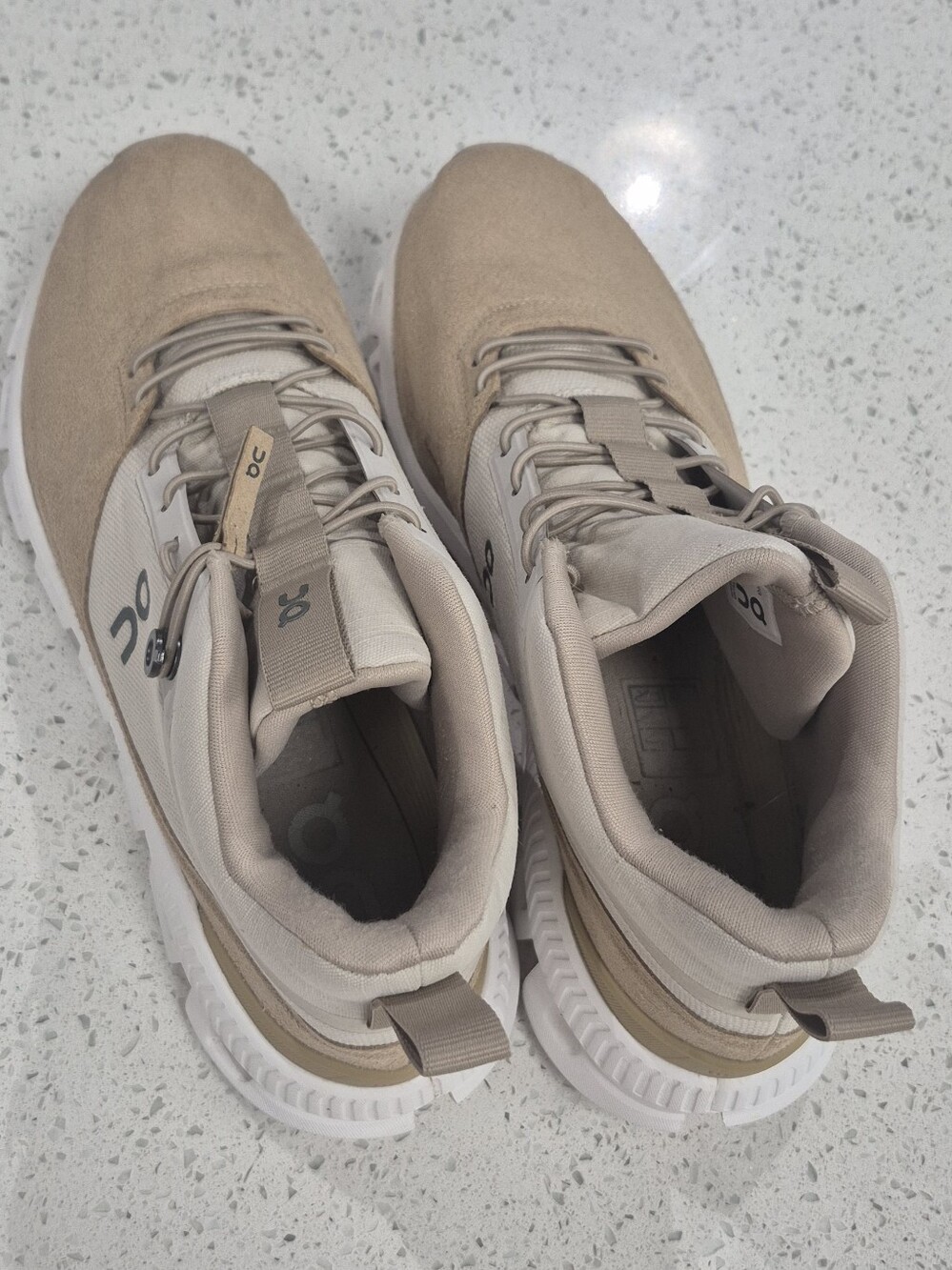 Women's On Cloud High Sneakers